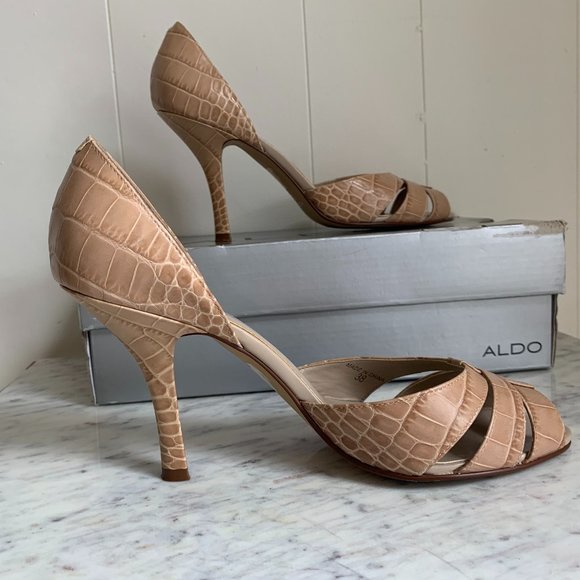 Nude Faux Crocodile Leather Heels size 38 - Picture 5 of 11